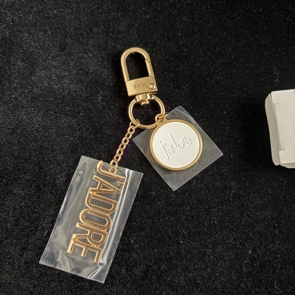 New with box Dior key chain bag charm Gold J'adore Keychain gwp - Picture 1 of 7